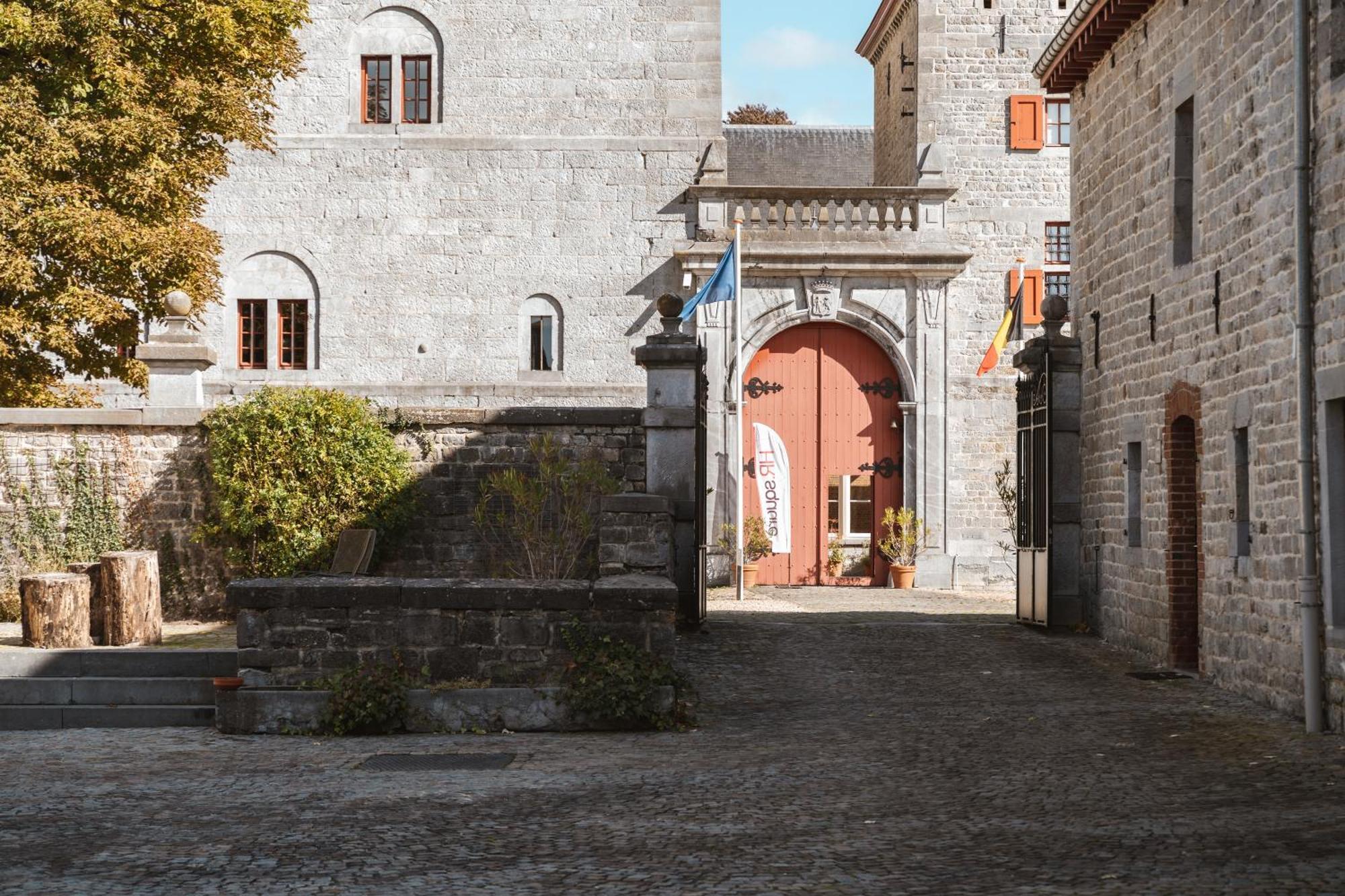 Chateau Jemeppe Hotel Marche-en-Famenne Exterior photo